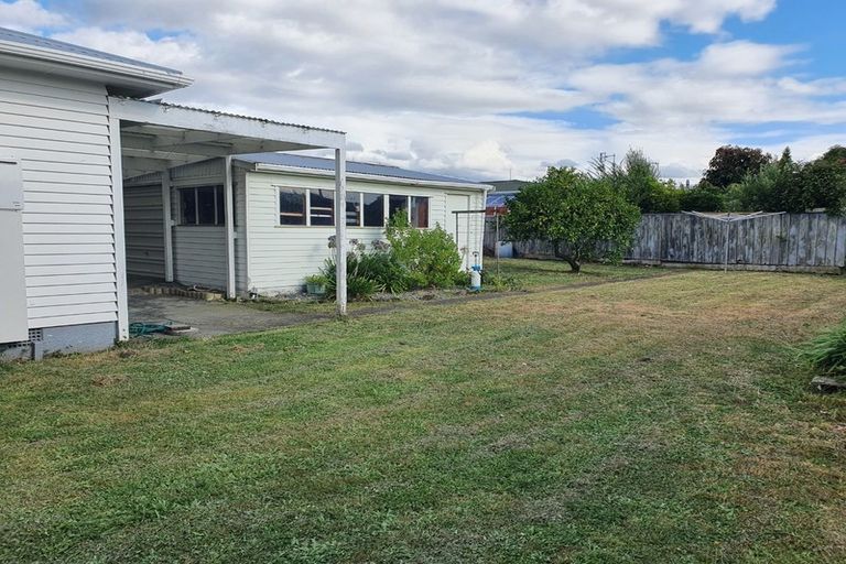 Photo of property in 20 Norfolk Street, Levin, 5510