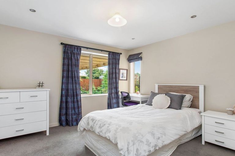 Photo of property in 10 Juniper Way, Prebbleton, 7604