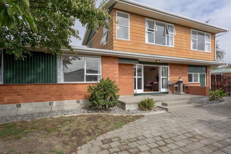 Photo of property in 107 Hargood Street, Woolston, Christchurch, 8062