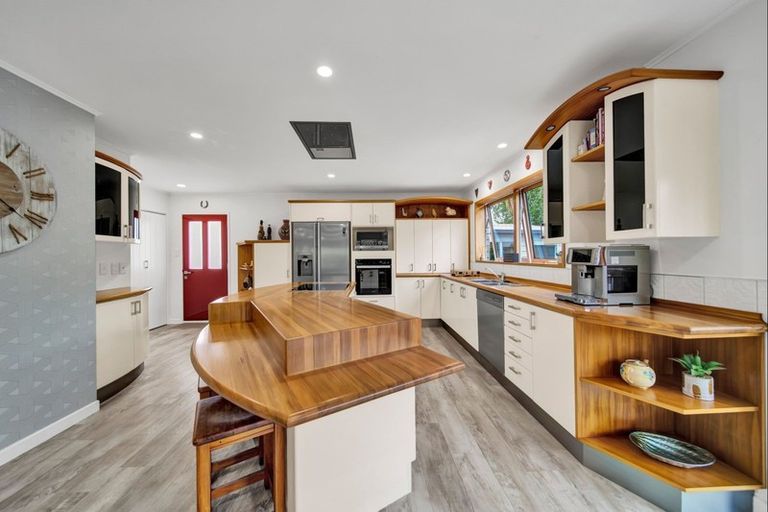 Photo of property in 20 Patterson Road, Hurworth, New Plymouth, 4371