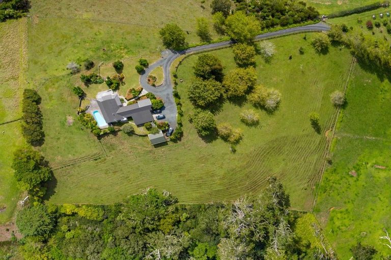 Photo of property in 889 Matakana Road, Matakana, 0985