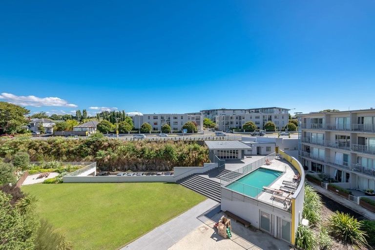 Photo of property in Shoal Haven Apartments, 112a/130 Anzac Street, Takapuna, Auckland, 0622