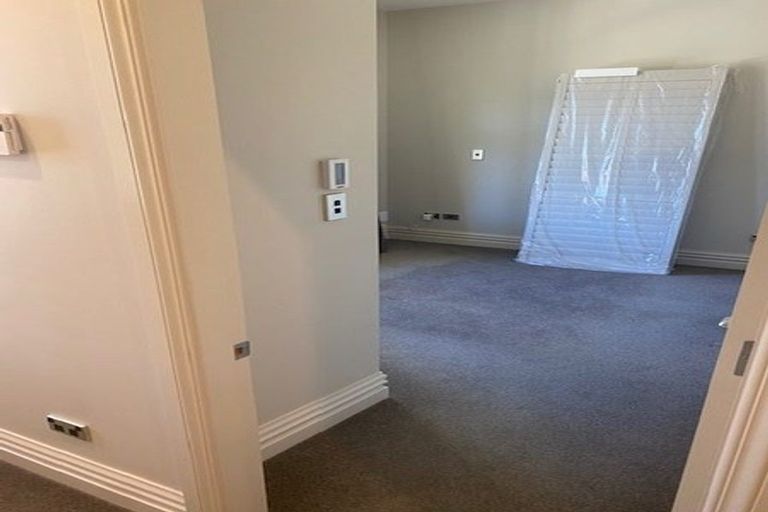 Photo of property in 40d Agra Crescent, Khandallah, Wellington, 6035