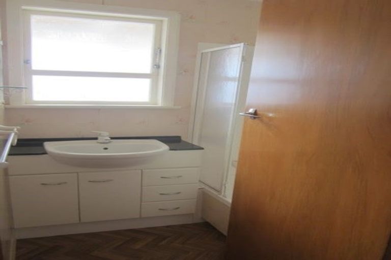 Photo of property in 5 Ross Street, Levin, 5510