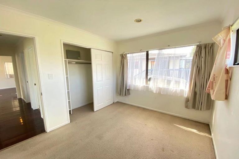 Photo of property in 25 Alidade Place, Massey, Auckland, 0614