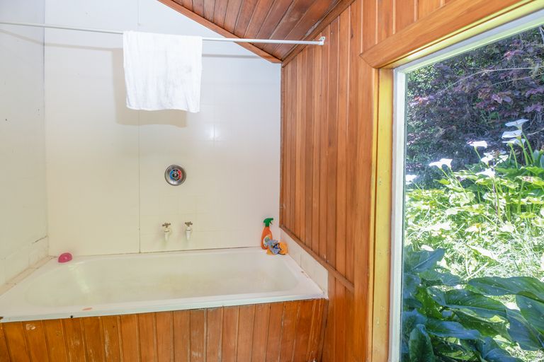 Photo of property in 45 Whites Road, Little River, 7591