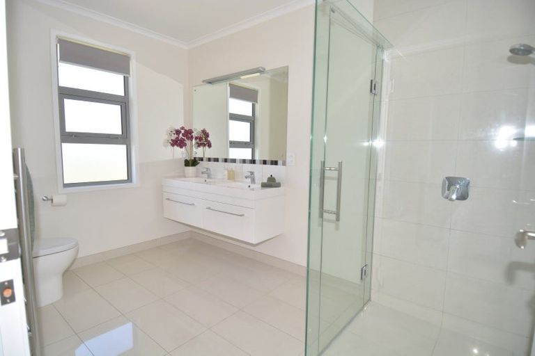 Photo of property in 4 Avalanche Place, Wanaka, 9305