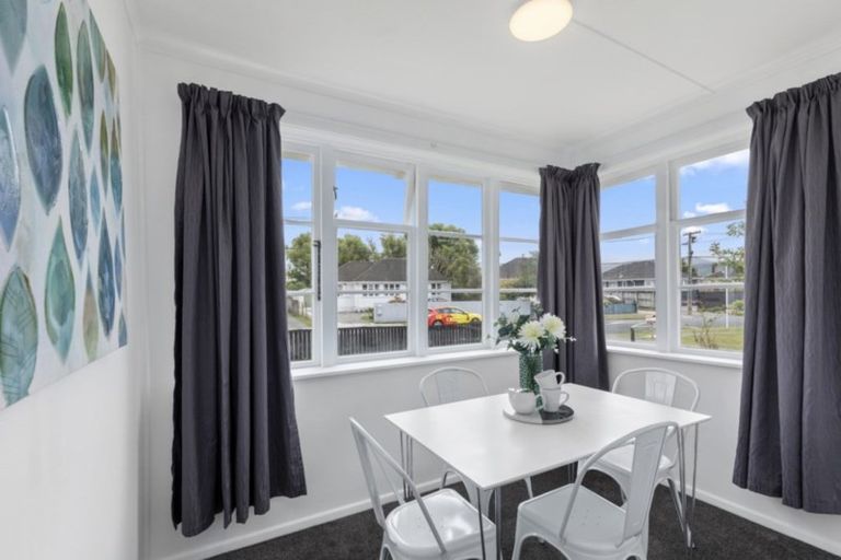 Photo of property in 17 Strand Crescent, Naenae, Lower Hutt, 5011