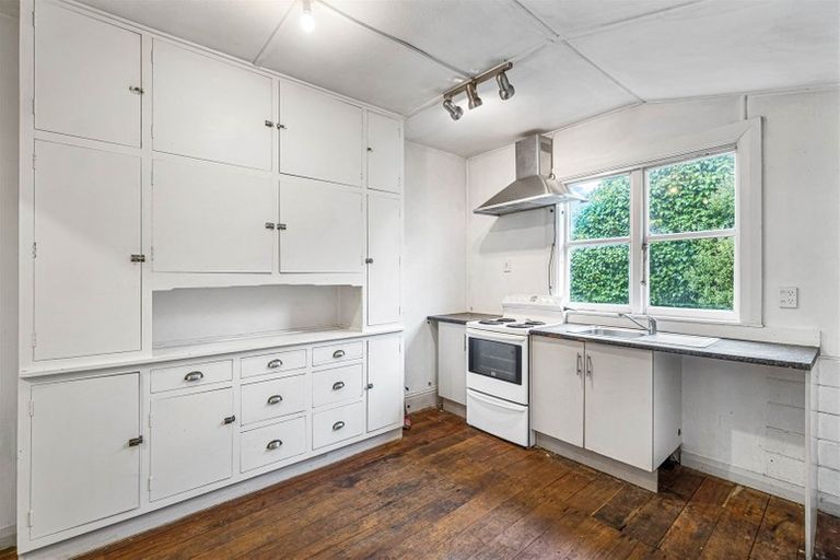 Photo of property in 17 Sylvan Street, Hillmorton, Christchurch, 8024