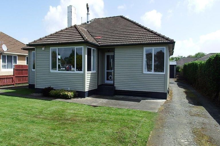 Photo of property in 14 Ward Street, Waverley, Invercargill, 9810