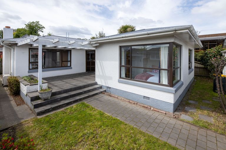 Photo of property in 230 Waimairi Road, Ilam, Christchurch, 8041