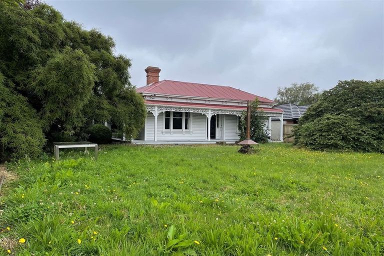 Photo of property in 8 Fisher Avenue, Beckenham, Christchurch, 8023