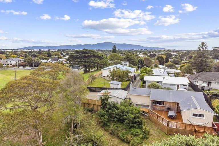 Photo of property in 56 Aorangi Road, Paraparaumu, 5032