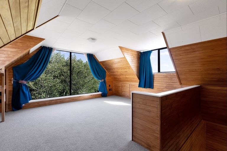 Photo of property in 10 Ranfurly Street, Frankleigh Park, New Plymouth, 4310