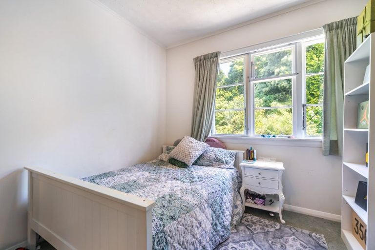 Photo of property in 1100b Coast Road, Wainuiomata Coast, Wainuiomata, 5373