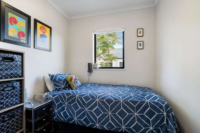 Photo of property in 239 Vipond Road, Stanmore Bay, Whangaparaoa, 0932