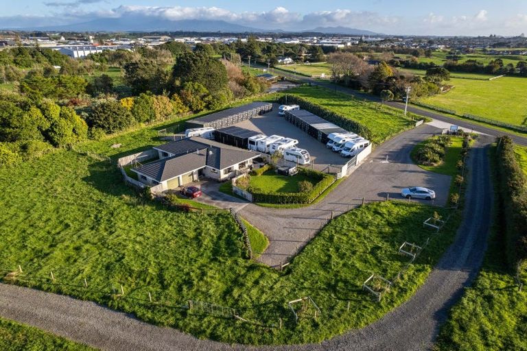 Photo of property in 32 Airport Drive, Bell Block, New Plymouth, 4373