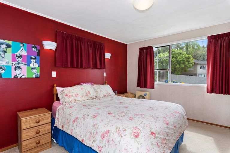Photo of property in 89 Langana Avenue, Browns Bay, Auckland, 0630