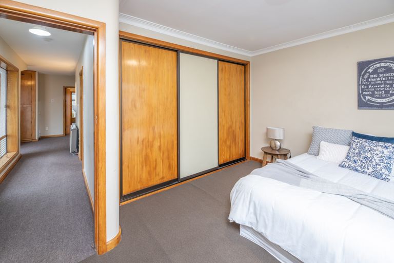 Photo of property in 230 Waimairi Road, Ilam, Christchurch, 8041