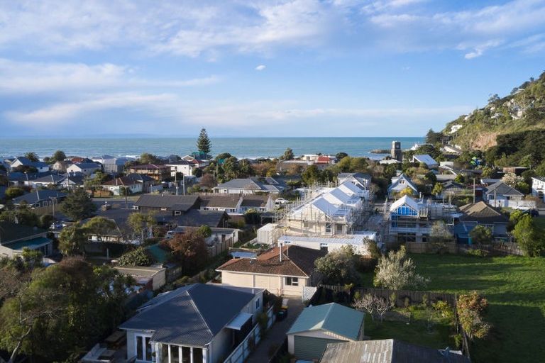 Photo of property in 2/79 Wiggins Street, Sumner, Christchurch, 8081