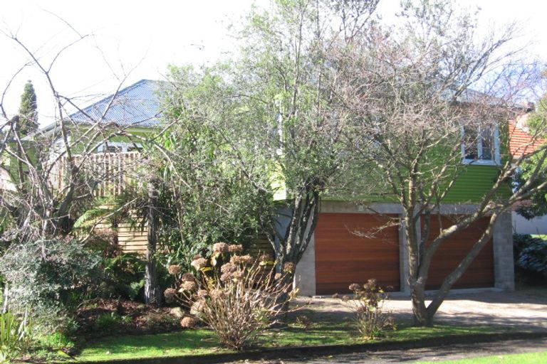 Photo of property in 18 Plunket Terrace, Hamilton East, Hamilton, 3216