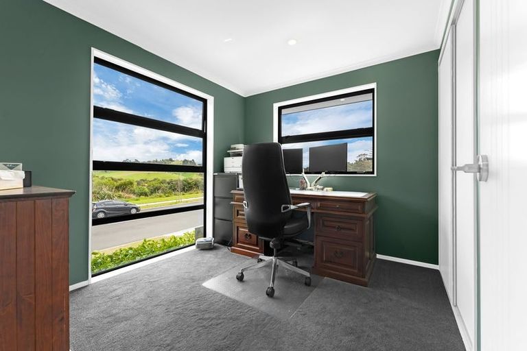 Photo of property in 135 Harriet Johnston Drive, Pokeno, 2402