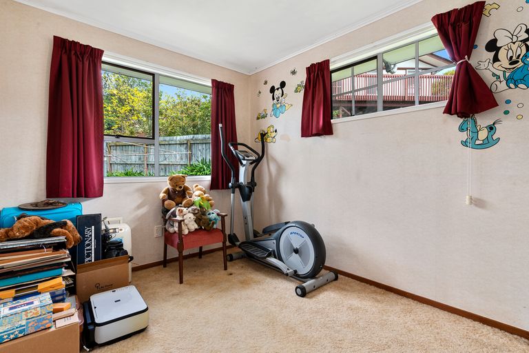 Photo of property in 89 Langana Avenue, Browns Bay, Auckland, 0630