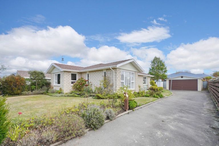 Photo of property in 12 Seadown Crescent, Amberley, 7410