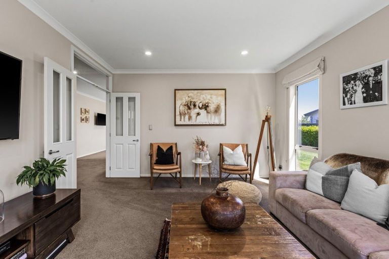 Photo of property in 7 Karoola Place, Havelock North, 4130
