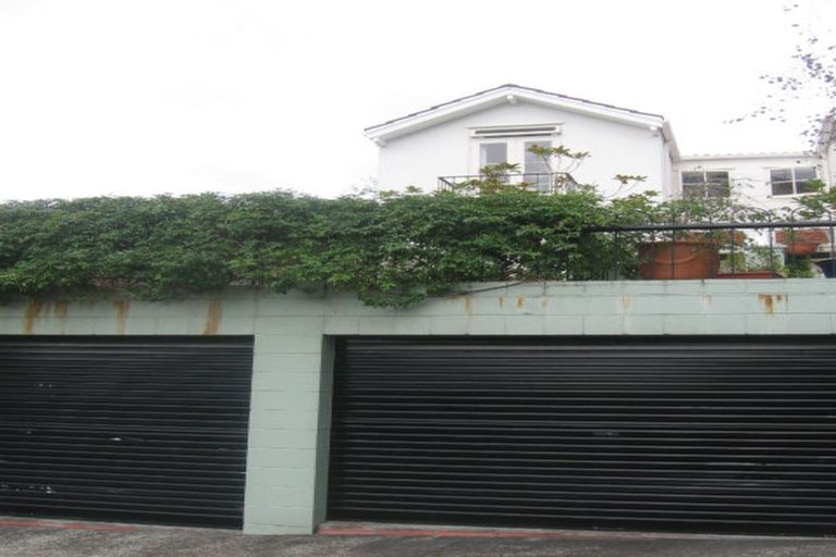 Photo of property in 2 Kilmister Avenue, Thorndon, Wellington, 6011