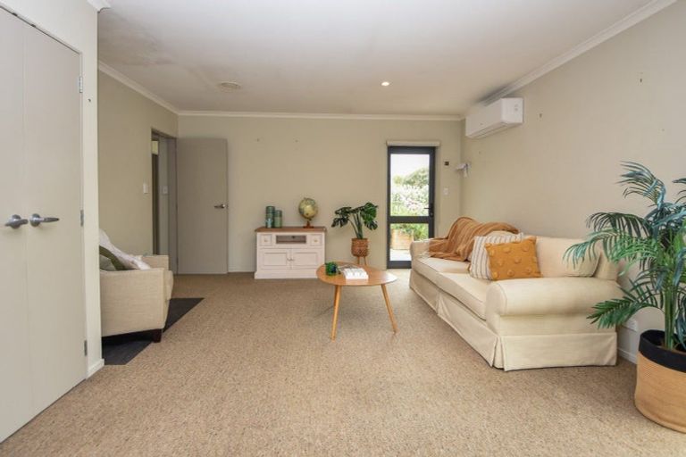 Photo of property in 24 Rexwood Street, Carterton, 5713