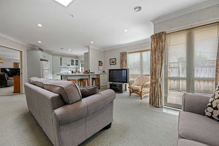 Photo of property in 13 Moverley Place, Pukete, Hamilton, 3200