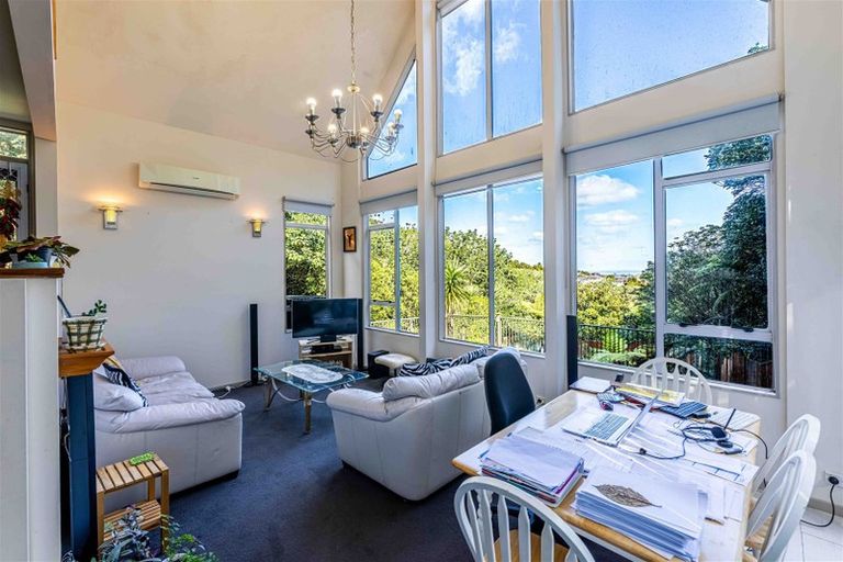 Photo of property in 97 Goodwood Drive, Goodwood Heights, Auckland, 2105