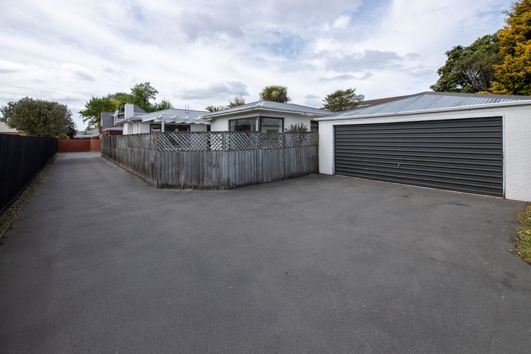 Photo of property in 230 Waimairi Road, Ilam, Christchurch, 8041