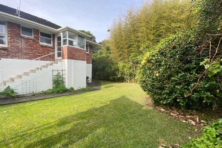 Photo of property in 1/216 Beach Road, Campbells Bay, Auckland, 0630