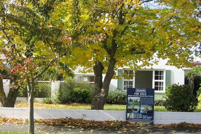 Photo of property in 28 Longmuir Street, Ilam, Christchurch, 8041