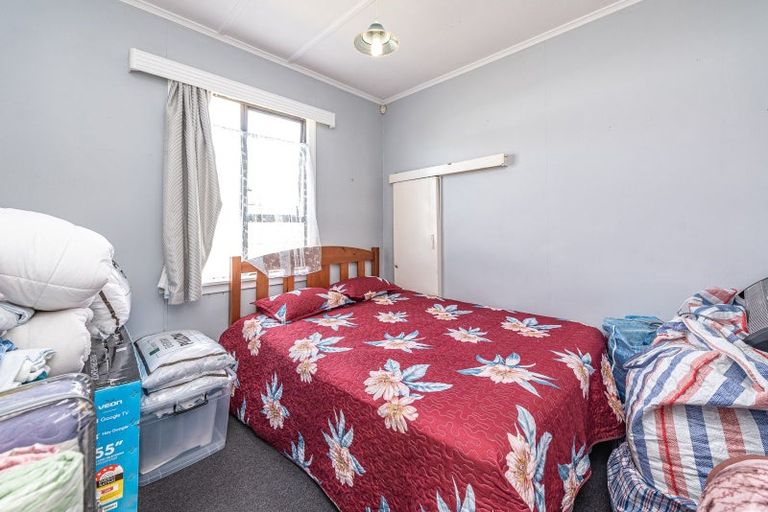 Photo of property in 51 Bamber Street, Castlecliff, Whanganui, 4501