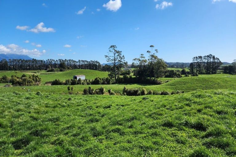 Photo of property in 868 Upland Road, Egmont Village, New Plymouth, 4372