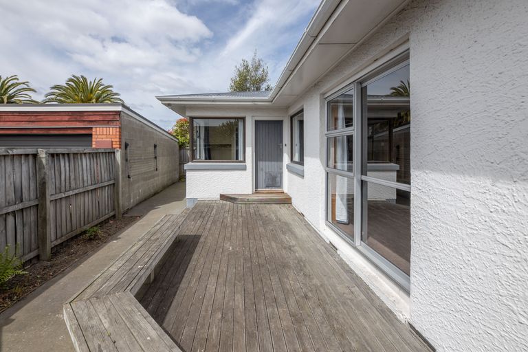 Photo of property in 230 Waimairi Road, Ilam, Christchurch, 8041