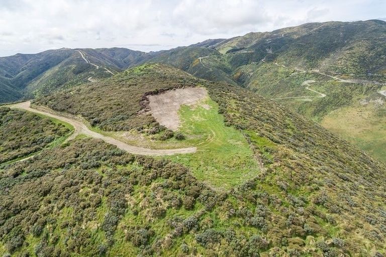 Photo of property in 89 Te Wai Komaru Way, Makara, Wellington, 6972