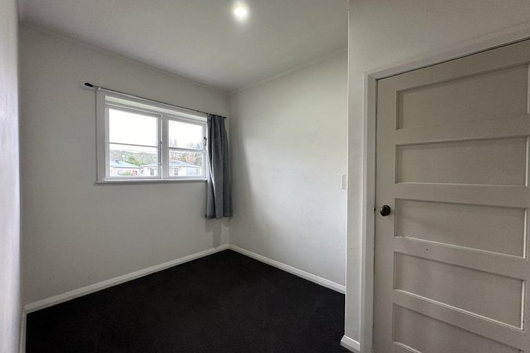 Photo of property in 31 Elizabeth Street, Moera, Lower Hutt, 5010