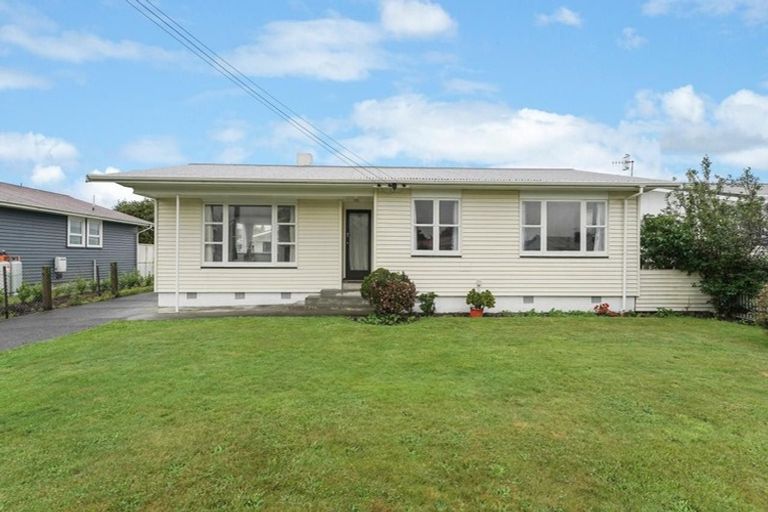 Photo of property in 9 Armagh Street, Levin, 5510