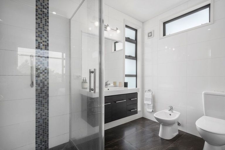 Photo of property in 6 Ella Place, Papamoa Beach, Papamoa, 3118