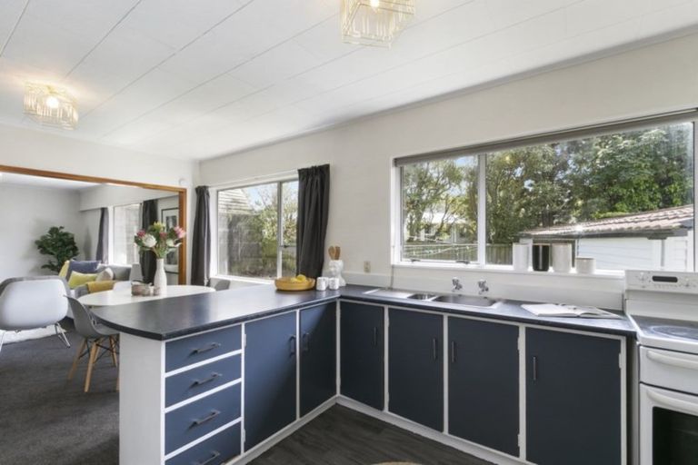 Photo of property in 4 Bexley Grove, Wainuiomata, Lower Hutt, 5014