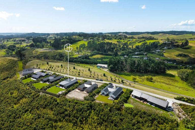 Photo of property in 9 Johnson Place, Stillwater, Silverdale, 0993