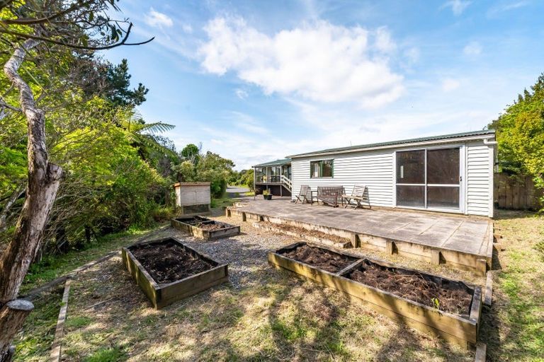 Photo of property in 22 Whitechapel Grove, Stokes Valley, Lower Hutt, 5019