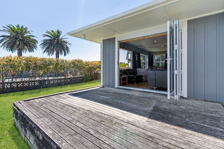 Photo of property in 20 Pamu Place, Waitara, 4320