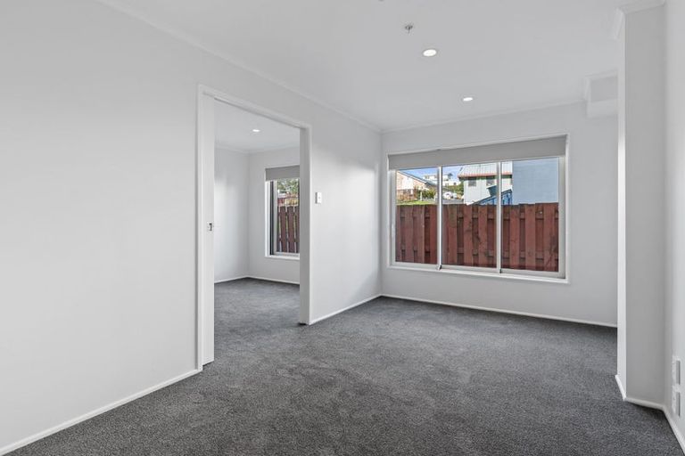 Photo of property in 15c/30 Westward Ho, Glen Eden, Auckland, 0602