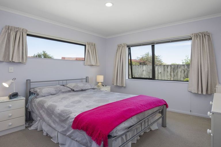 Photo of property in Rangeview Villas, 41/9 Fuller Close, Levin, 5510