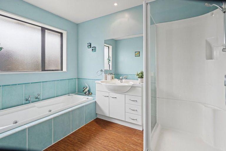 Photo of property in 16 Limes Avenue, Parklands, Christchurch, 8083